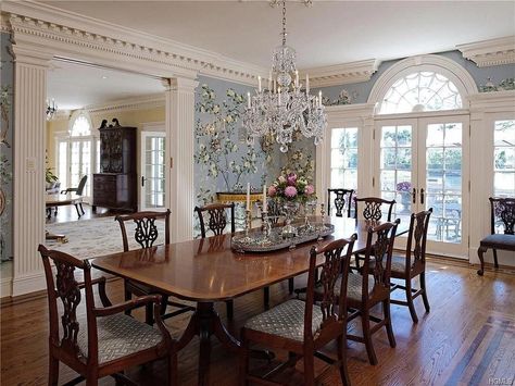 Mamaroneck Ny, Grand Interior, Andover Massachusetts, American Dining Room, American Mansions, Minimal Vintage, Traditional Dining Rooms, Dining Room Remodel, Vintage Dining Room