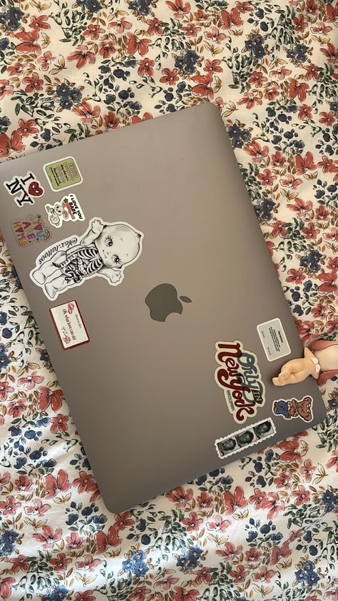 stickers are from lovers and lace, my tattoo artist, and nyc! and my sonny Laptop Case Aesthetic Stickers, Laptop Decoration Ideas, Macbook Stickers Ideas, Laptop With Stickers, Laptop Stickers Ideas, Macbook Case Stickers, Mac Stickers, Laptop Decoration, Ipad Essentials