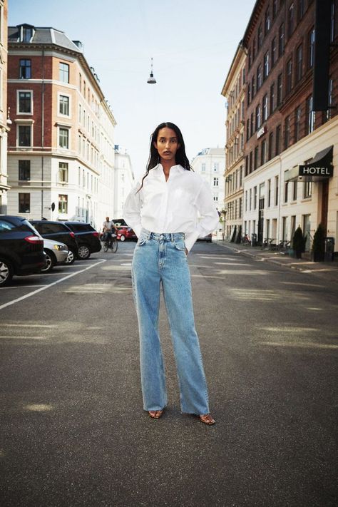 Zara '90s Full Length Jeans Oversized Poplin Shirt, Serenity Blue, Cheap Jeans, Jean Trends, Denim Trends, Zara Woman, Poplin Shirt, Looks Style, High Rise Jeans