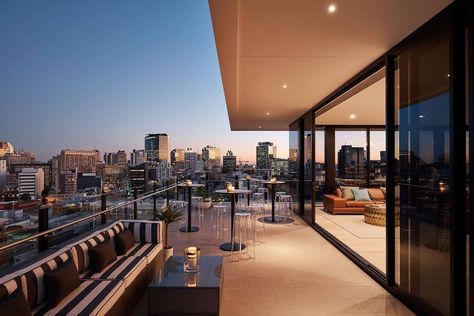 Get a good night’s sleep in these top Brisbane hotels. Luxury Balcony Design, Luxury Apartments Exterior, Balcony Luxury, Penthouse Balcony, Luxurious Balcony, Front Entrance Decor, Penthouse Luxury, Luxury Balcony, Home Front Door