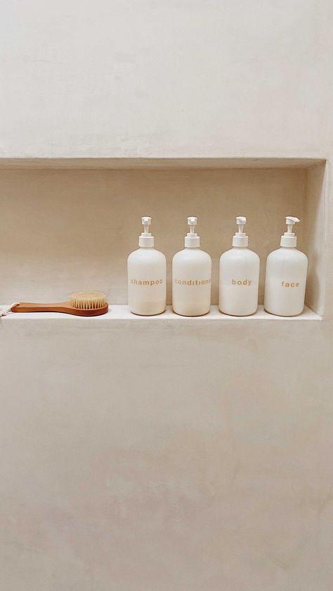 almostmakesperfect on Instagram: diy modern shampoo bottles! i've had these bottles in here for years now and the non-waterproof stickers i added just looked awful. they… Bathroom Remake, Storage Architecture, Sun Tunnels, Shampoo And Conditioner Bottles, Bathroom Background, Couples Bathroom, Perfect Bathroom, Primary Bathroom, Gorgeous Tile