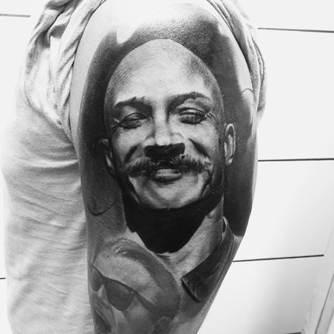 Charles Bronson 09/16 Bronson Tattoo, Suit Inspiration, Painted Toms, Charles Bronson, Tom Hardy, Tattoo Design, I Tattoo, Portrait Tattoo, Tattoo Designs