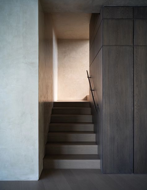 Dark Masculine, Moody Modern, Modern Miami, Metal Railing, Venetian Plaster Walls, Miami Houses, Metal Railings, Glass Balustrade, Wood Accent Table