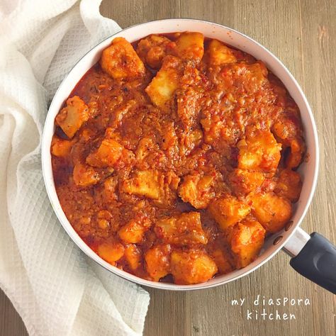 African Yams Recipe, Yam Porridge, African Recipes Nigerian Food, Yams Recipe, West African Food, Nigerian Recipes, Porridge Recipes, African Continent, Nigerian Food