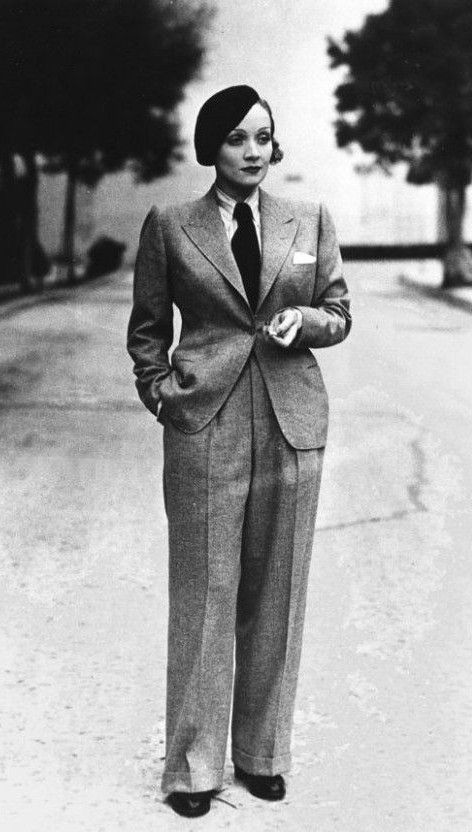 1930s Outfits, Women Pants Outfit, Women In Tie, Menswear Women, Woman In Suit, Classic Hollywood Glamour, Vintage Hollywood Glamour, Marlene Dietrich, Vintage Suits