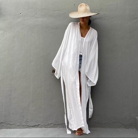 White Washed Cotton Maxi Duster Kimono, Oversized Beach Coverup W/Sash Belt Perfect To Layer Over Any Daytime Outfit Or Over A Bikini On A Summer Day. Beautiful Cotton Material With A Wide Sash. All Sizes Listed For Exposure Only, Please Choose Os Upon Purchasing. Sizing Is Available In The Last Slide. Duster Outfit, Womens Beach Dresses, White Cover Up, Resort Wear Beach, Mode Kimono, Basic Fashion, Kimono Duster, Summer Cardigan, Cotton Maxi