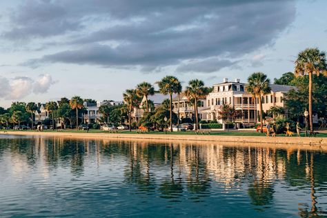 The South's Best City 2017: Charleston, South Carolina - The South's Best Winners 2017 - Southernliving. Almost 350 years old, this coastal South Carolina gem has bewitched travelers from every corner of the globe with its cotton-candy-colored homes, cobblestone lanes, wild salt marshes, and walled gardens.  See what sets Charleston apart from the rest. Visit Charleston Sc, Coastal South Carolina, Southern Travel, Cities To Visit, Southern Cities, Work And Travel, Charleston South Carolina, Down South, Southern Living