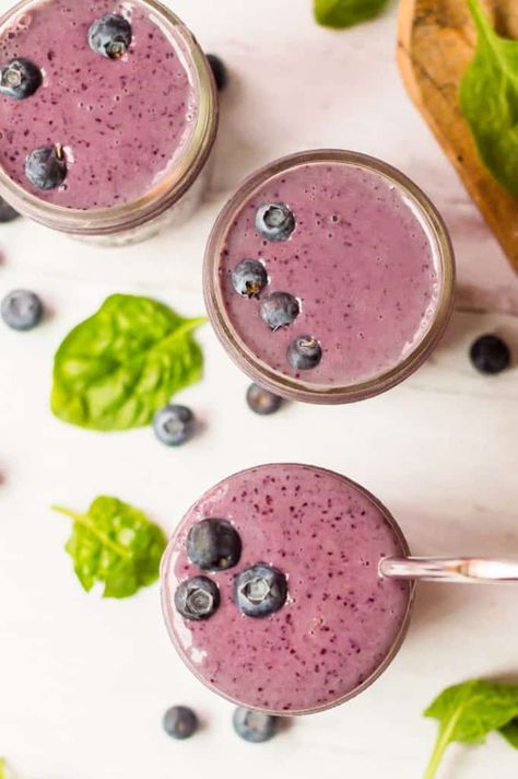 This Blueberry Spinach Smoothie is the perfect no-cook, healthy breakfast any day of the week. Delicious and easy to make, it is a great way to get fruits and greens into your day right off the bat! Easily dairy-free and a quick breakfast or snack the whole family will love. Blueberry Spinach Smoothie, Homemade Protein Shakes, Natural Nurturer, Spinach Recipes Healthy, Dessert Waffles, Veggie Smoothies, Easy Green Smoothie, Blueberry Smoothie, Smoothies For Kids