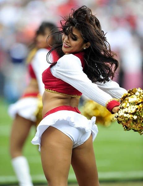 49ers Cheerleaders, Eagles Cheerleaders, College Cheerleading, Nfl 49ers, Cute Cheerleaders, Football Cheerleaders, Cheerleader Girl, Cheer Girl, Cheerleading Outfits