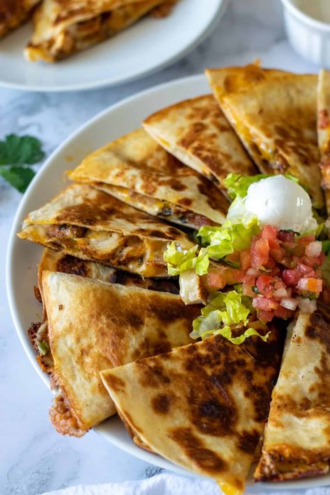 Craving something deliciously easy? These Chicken Bacon Ranch Quesadillas are a perfect blend of smoky bacon, tender chicken, gooey cheese, and creamy ranch all wrapped up in a crispy tortilla. Perfect for a quick lunch, casual dinner, or game day snack, these quesadillas are sure to be a hit with everyone. Customize with your favorite toppings and enjoy! ??? #QuesadillaRecipe #ChickenBaconRanch #EasyMeals #ComfortFood #GameDayEats #QuickRecipes #Yummy ? Save this recipe for later! Chicken And Bacon Quesadillas, Turkey Bacon Ranch Wrap, Chicken Bacon Burrito, Bacon Chicken Ranch Wrap, Chicken Ranch Wraps Recipes, Quasadias Recipes Chicken, Chicken Bacon Ranch Burrito, Pregnant Lunch Ideas, Chicken Bacon Quesadilla