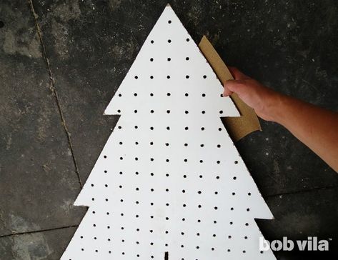 Pegboard Christmas Tree, Sucker Tree, Peg Board Display, Vendor Setup, Christmas Tree Shapes, Diy Peg Board, Ornament Tree Display, Craft Displays, Poinsettia Tree