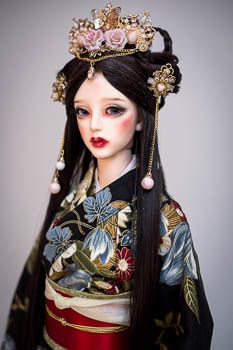 » Show the full-size version. Fantasy Hairstyle, Asian Hair Ornaments, Traditional Asian Dress, Hanfu Girl, Bjd Dolls Girls, Chinese Dolls, Headpiece Diy, Ball Jointed Doll, Fantasy Hair