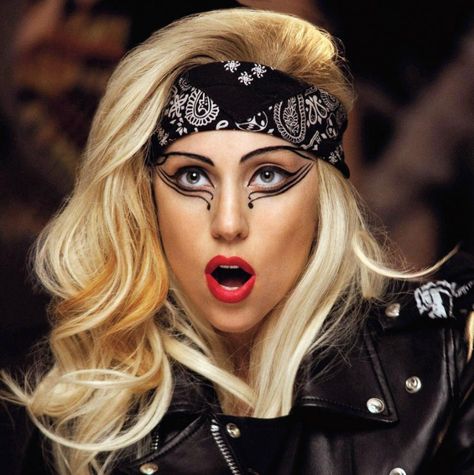 Lady Gaga To Receive "ICON" Award at Songwriter's Hall of Fame ... Egyptian Eyeliner, Lady Gaga Music Videos, Lady Gaga Looks, Lady Gaga Lyrics, Lady Gaga Judas, Judas Lady Gaga, Lady Gaga Costume, Lady Gaga Makeup, Lady Gaga Outfits