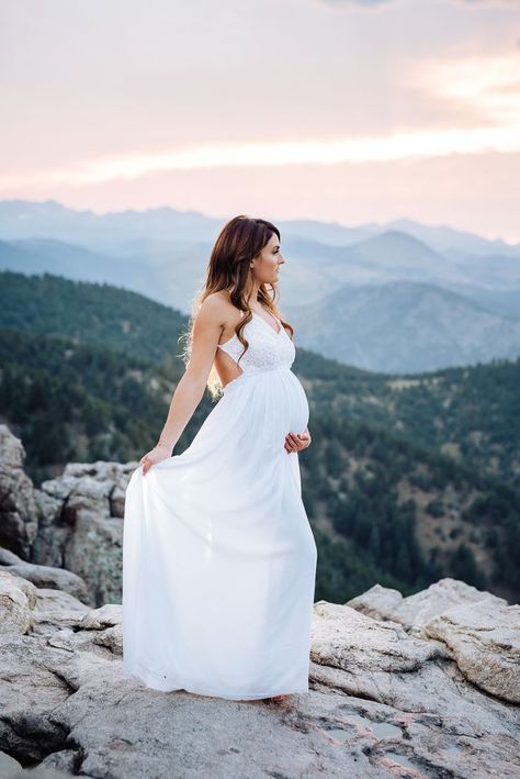 Alexandra & Noam | Maternity Photos | Lost Gulch Overlook | From the Hip Photo | Colorado Maternity Photography   #maternity #maternityphotoshoot #maternityphotography #maternityphotos Maternity Mountain Photography, Mountain Maternity Photoshoot, Maternity Photos In Mountains, Scenic Maternity Photography, Maternity Photo Shoot Mountains, Maternity Photoshoot Mountains, Mountain Maternity Pictures, Maternity Shoot Mountains, Banff October