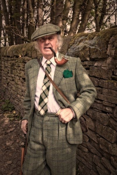 That is some pipe to clench! English Gentleman, Irish Eyes Are Smiling, Irish Cottage, Irish Eyes, Pipes And Cigars, Mens Attire, Pipe Dream, Irish Blessing, Village Life