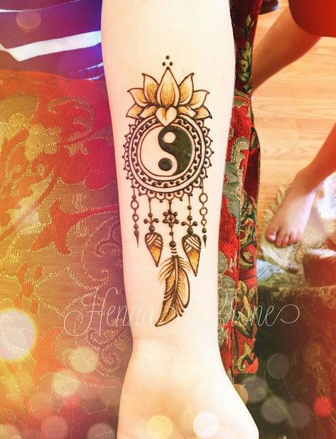 henna tattoo designs henna tattoo ideen henna tattoo design henna tattoos designs henna tattoo hand henna tattoo workshops summer nail nail wallpaper Yin Yang Dream Catcher Tattoo, Ying Yang Dream Catcher Tattoo, Animal Henna Designs, Dream Catcher Henna, Nail Wallpaper, Henna Black, Henna Tattoo Design, Belly Henna, Henna Ink