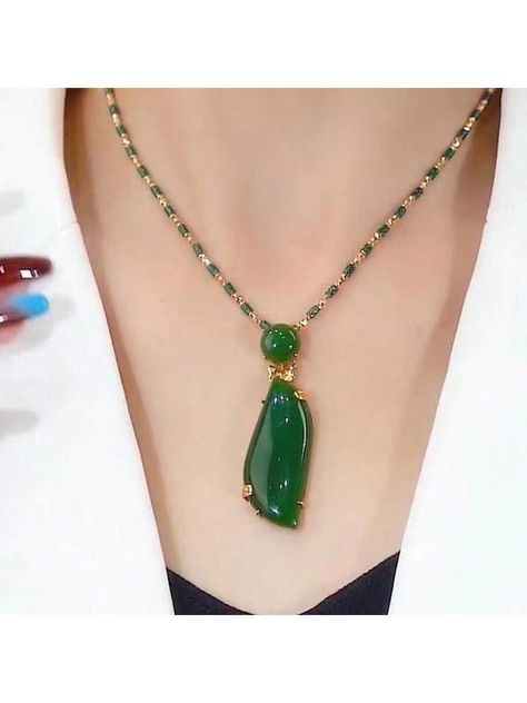 1 Pieza Nuevo Collar De Jade Para Mujer De Moda Y Belleza Para La Cintura, Estilo De Cerradura Con Calidad De Alta Gama, Con Estilo Y Elegante, Perfecto Para Regalos De Festivales, Regalos De Cumpleaños, Accesorios De Fiesta, Etc.He descubierto los artículos más increíbles en SHEIN.com, ¡ve y echa un vistazo! Lock Style, Jade Necklace, Party Accessories, Fashion Online Shop, All Fashion, Womens Necklaces, Jade, Birthday Gifts, Style Inspiration