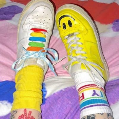 pick aesthetic images for an outfit - Quiz Smiley Face, Tennis Shoes, Smiley, Tennis, Socks, Rainbow, Yellow, Sneakers