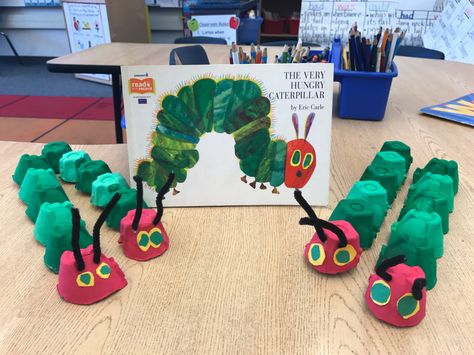 Caterpillar Egg Carton Craft, Caterpillar Craft Preschool, Egg Carton Craft, Carton Craft, Caterpillar Art, The Very Hungry Caterpillar Activities, Hungry Caterpillar Craft, Hungry Caterpillar Activities, Caterpillar Craft