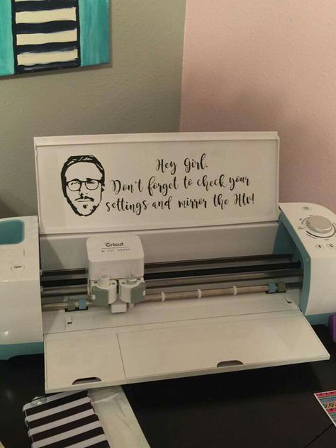 Cricut machine decals decoration inspiration vinyl Ryan gosling funny Decorating Your Cricut Machine Ideas, Cricut Machine Decals, Cricut Machine Ideas, Decorate Your Cricut, Ryan Gosling Funny, Cricket Maker, Cricut Projects Easy, Laptop Decoration, Cricut Supplies