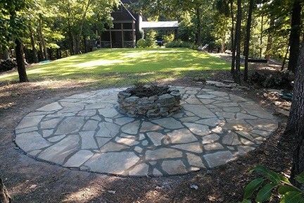 Flat Rock Patio, Stone Fire Pit Ideas, Rock Fire Pit, Xeriscape Front Yard, Fire Pit Bench, Fire Pit With Rocks, Outdoor Fire Pit Seating, Pathway Ideas, Fire Pit Seating Area