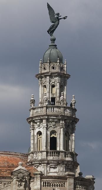 Aesthetic Architecture, Building Photography, Cathedral Architecture, European Architecture, Architecture Concept Drawings, Architecture Drawing Art, Classic Architecture, Havana Cuba, Classical Architecture