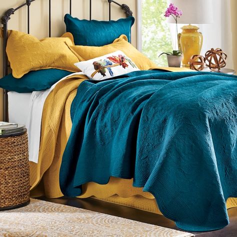 Bedroom Inspirations Teal, Orange And Teal Bedroom, Mustard Bedroom, Quilt Bedroom, Mustard Bedding, Oversized Quilt, Teal Bedding, Teal Bedroom, Bedroom Orange