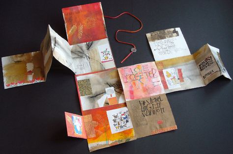 Layout Editoriale, Concertina Book, Paint Stencils, Accordion Book, Zine Design, Creative Books, Handmade Book, Miniature Books, Paper Book