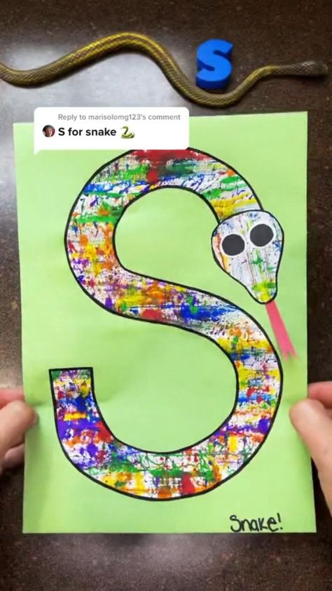 Art Kindergarten Activities, S Is For Snake, Letter S Crafts, Art Kindergarten, Preschool Letter Crafts, Alphabet Crafts Preschool, Abc Crafts, Montessori Toddler Activities, Crafts Preschool