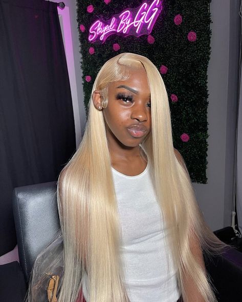 Blonde Hair With Brown Roots, Highlight Grey, Human Hair Wigs Straight, Coco Hair, Graduated Bob Haircuts, Hair Highlight, Graduated Bob, Wigs Straight, Frontal Wig Hairstyles