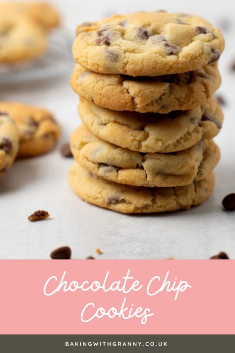 Choc Chip Biscuits, Easy Biscuit Recipe Uk, Chocolate Chip Cookies Uk Recipe, Cookie Recipes Uk, Easy Choc Chip Cookies Recipes, Choc Chip Cookies Recipe, Choc Chip Cookies Easy, Easy Choc Chip Cookies, Best Choc Chip Cookies