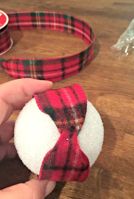 Golden Boys And Me, Room Christmas Tree, Make Christmas Ornaments, Plaid Ornaments, Rag Balls, Buffalo Plaid Christmas Decor, Buffalo Plaid Christmas Tree, Plaid Christmas Decor, Diy Christmas Tree Ornaments