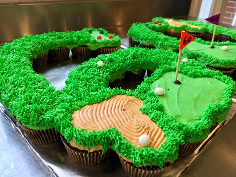 Gingerbread House Pictures, Golf Cupcakes, Birth Cakes, Golf Birthday Cakes, Truck Birthday Cakes, Wedding Stand, Desert Ideas, Golf Cake, Cupcake Decorations