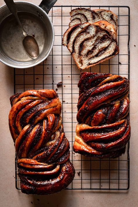 Chocolate Babka Recipe - One Sarcastic Baker Chocolate Babka Photography, Mini Chocolate Babka, How To Make Babka, Babka Bread Machine Recipe, No Knead Chocolate Bread, Mini Babka Loaves, Yeast Dessert Recipes, Babka Filling Ideas, Easy Babka Recipe