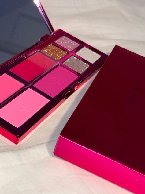 Patrick Ta Palette, Patrick Ta Makeup Products, Blushes Aesthetic, Wishlist Aesthetic, Sephora Products, Holiday Palette, Makeup Luxury, Sephora Holiday, Patrick Ta