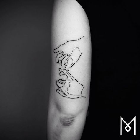 Minimalistic One Line Tattoos By Mo Gangi | Colossal Line Tattoo Men, Pinky Promise Tattoo, Simple Line Tattoo, Line Drawing Tattoos, Tattoo Ideas Inspiration, Promise Tattoo, One Line Tattoo, Armor Tattoo, Single Line Tattoo