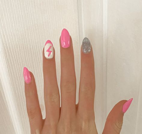 Preppy Pink Widgets Lighting Bolt, Preppy Lightning Bolt, Bolt Nails, Lightning Bolt Nails, Preppy Nails, January Nails, Modern Nails, Silver Lights, Nails Inspo