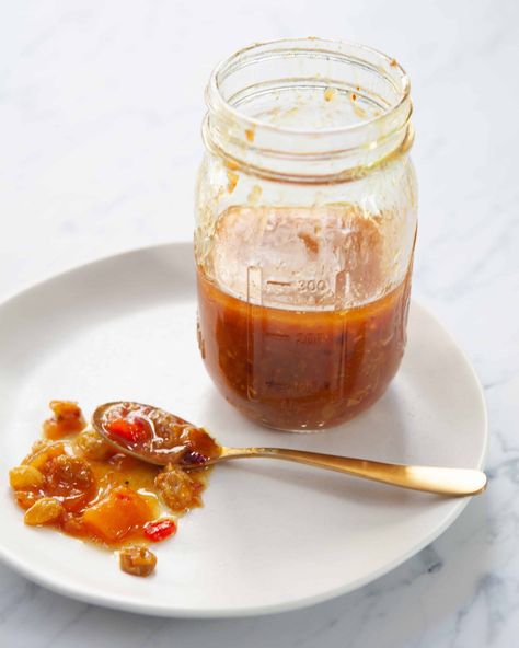 10-Minute Mango And Golden Raisin Chutney Mango Preserves, Raisin Chutney, Buddha Bowl Sauce, Buddha Bowl Recipes, Apricot Preserves, Buddha Bowls Recipe, Masala Sauce, Paleo Recipe, Chutney Recipe