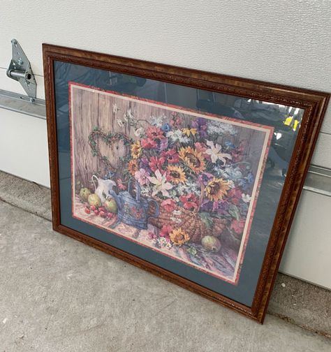 Repurpose Old Artwork, Picture Frames Repurposed, Repurpose Large Picture Frame, Redo Picture Frames Diy Ideas, Painting Old Picture Frames, Painting Over Pictures Thrift Stores, Diy Old Picture Frame Ideas, Repurpose Large Picture Frame Ideas, Repurpose Old Paintings