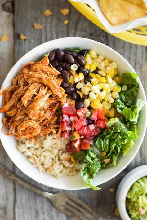 Chicken Burrito Bowl Recipe, Burrito Bowl Recipe, Braised Chicken Breast, Chicken Burrito Bowls, Chicken Bowl Recipe, Burrito Bowls Recipe, Chicken Burrito, Chicken Burrito Bowl, Burrito Bowls