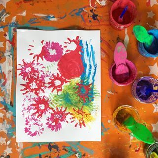 Glue Art On Canvas, Glue Art, School Glue, Toddler Art, Watercolor Paint, Simple White, Art On Canvas, Art Class, Paint Color