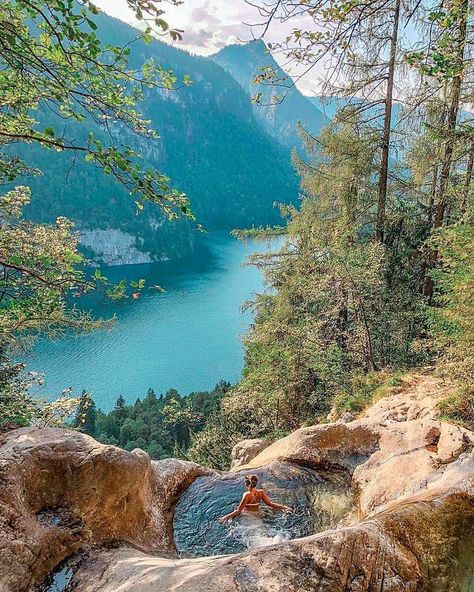 This small swimming hole is located in the hills and mountains surrounding the famous Lake Königssee, also known as King's Lake, in the Bavarian Alps. Lake Königsee is worth a visit from the ground but from this little swimming spot you can overlook the beautiful blue from above. Natural Pool, Swimming Holes, Beaches In The World, Wanderlust Travel, Ancient Cities, Germany Travel, Nature Travel, Most Beautiful Places, Bavaria