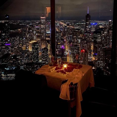 Candle Light Dinner Romantic Couple, Candle Light Dinner Ideas, Penthouse Bedroom, Book Vibe, Penthouse Terrace, Vision Goals, Nyc Penthouse, New York Penthouse, Romantic Date Night Ideas