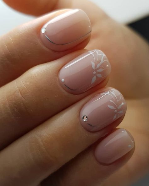 The Best Wedding Nails 2021 Trends | Wedding Forward Flower Wedding Nails, Natural Nail Art, Nagellack Trends, Makeup Hacks Beauty Secrets, Wedding Nails Design, Nails For Kids, Bride Nails, Nails 2020, Pink And White Flowers