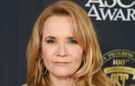 Lea Thompson Dutch Hair, Jennifer Love Hewitt Body, Lea Thompson, Lauren Thompson, Grace Elizabeth, American Ballet Theatre, Jennifer Love Hewitt, Malayalam Actress, Zodiac Sign Facts