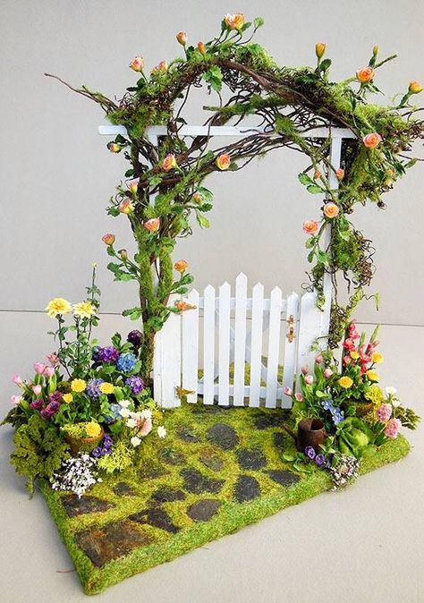 Kaktus Dan Sukulen, Fairy Garden Furniture, Spring Garden Flowers, Dollhouse Garden, Fairy Garden Designs, Fairy Garden Crafts, Fairy Furniture, Mini Fairy Garden, Fairy Crafts