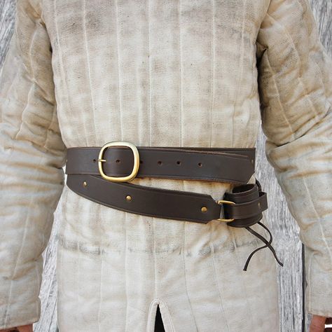 Knights Templar Double Belt Sword Frog M, L, XL Hand Crafted Genuine Bovine Leather & Brass Medieval Style Belt W/ Sword Holder - Etsy UK Knight Gauntlet, Medieval Belt, Double Belt, Swords Medieval, Medieval Style, Medieval Fashion, Brass Buckle, Knights, Leather Working