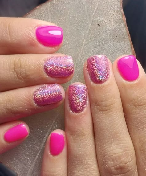 Pink And Purple Gel Nails, Birthday Dip Nail Ideas, Nail Shape Guide, Revel Dip Nails, Birthday Nails Short, Pink Gel Nails Designs, Acrylic Dip Nails, Dark Pink Nails, Glitter Manicure