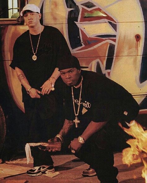 50 Cent And Eminem, Hip Hop Images, 90s Rappers Aesthetic, 90s Rappers, Eminem Photos, Hip Hop World, Hip Hop Classics, Eminem Rap, Eminem Slim Shady