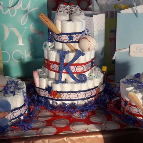 Baseball Diaper Cake, Bebe Shower, Cake Boy, Diaper Cake Boy, Detroit Tigers Baseball, Baby Shower Crafts, Baby Shower Diaper Cake, Baby Diaper Cake, Tigers Baseball